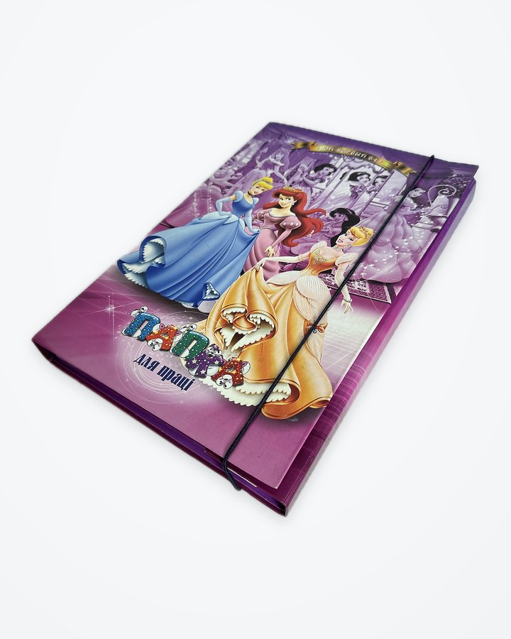 Children’s book with an elastic closure band